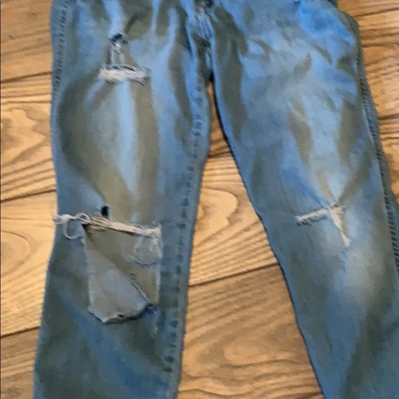 Sneak Peak Low Rise Distressed Jeans - Picture 2 of 8